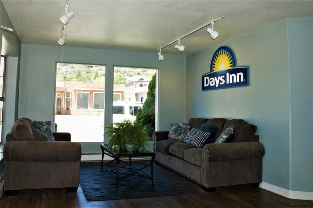 Days Inn By Wyndham Durango Exteriör bild
